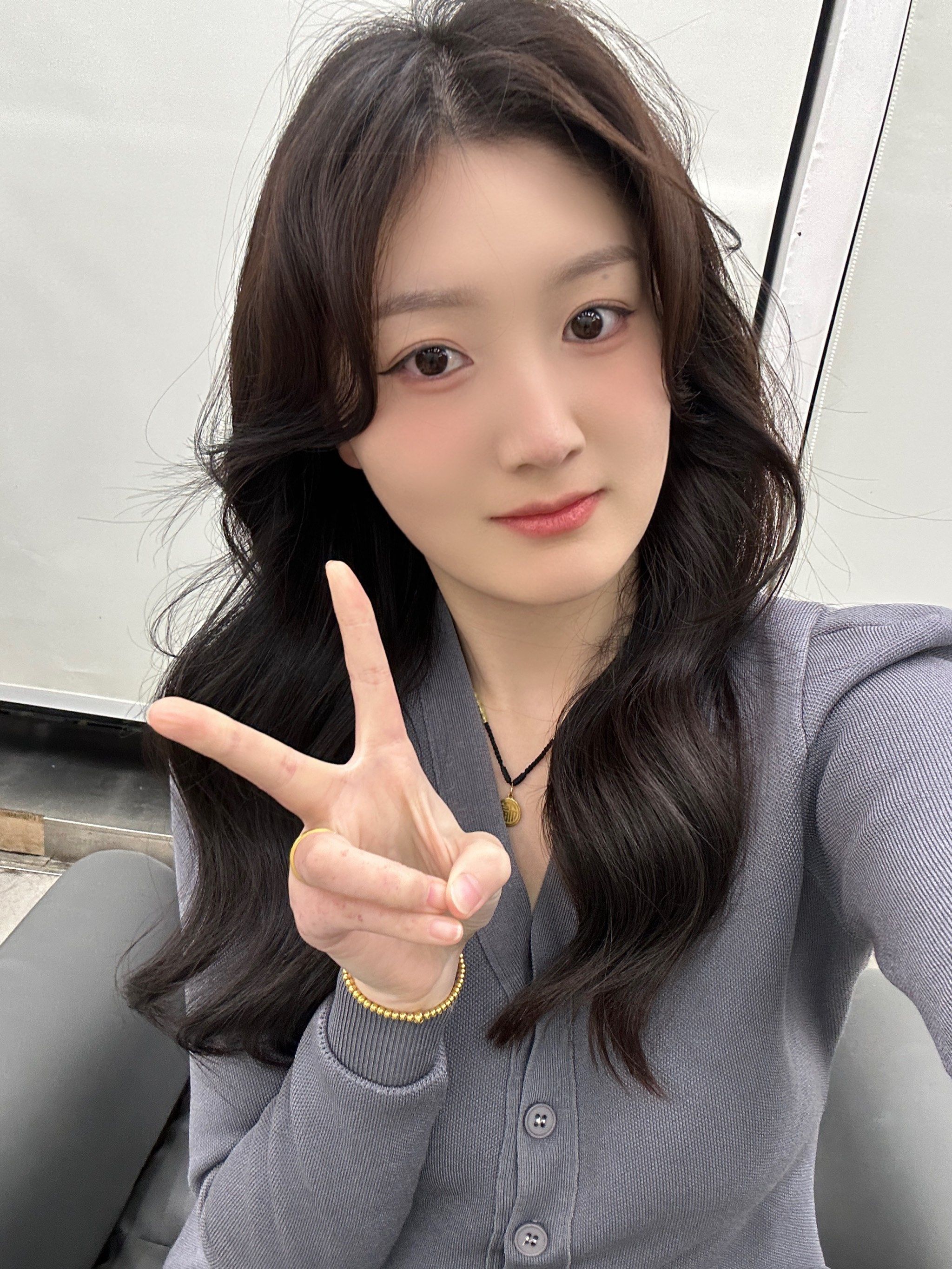 剪对圆脸适合的发型了郑州有听懂人话的ton