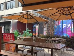 -必胜客(上海华谊新所店)