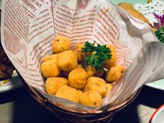 很脆的松露豆腐-新白鹿餐厅(金鹰新街口店)