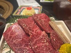 -山川小町·极番烧肉(新地假日广场店)