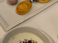 黑白芝麻炖奶-宝丽轩中餐厅BAOLIXUAN