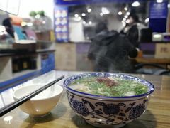 -陇上全荟兰州传统牛肉面(延吉路店)