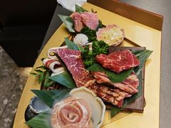-铭牛烧肉·和牛海鲜自助(高新月牙湖店)