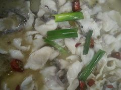 -周渝食惦酸菜鱼(青浦店)