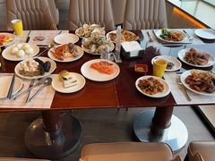 -荣誉国际酒店-云顶旋转餐厅