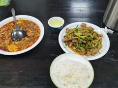 -曾氏肥肠馆(凯瑞雅居店)