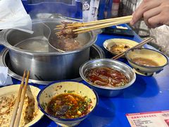 -马路边边·成都串串(翠柏路店)