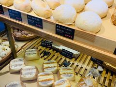 -啊噗吐呦现场烘焙(麦凯乐店)