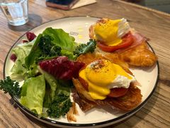 -Common Table · Brunch & Coffee
