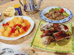 -黄记四更烤乳猪店