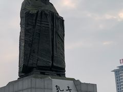 -曲阜东站