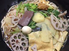 -万记麻辣烫国展总店