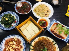 -蓝田九大碗民俗食府(蓝田店)