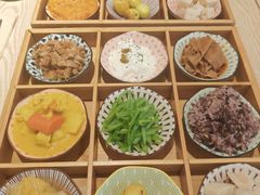 -轻蔬不用等·素食(江苏路店)