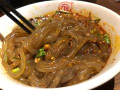 -万记麻辣烫国展总店