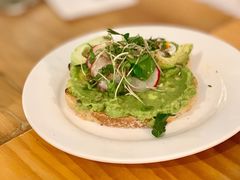 牛油果吐司-Egg•Allday Brunch(襄阳北路店)