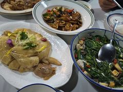 -明本湛江鸡•海鲜小厨(陈家祠店)