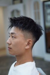 -理昂男士理发店 Barber shop
