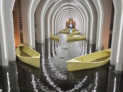 -涨巢·潮玩水疗局