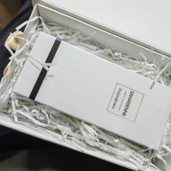 -YVESSAINTLAURENT