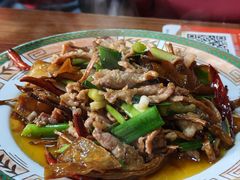 -蜗牛小馆醉乡民谣云南菜(惠新西里店)