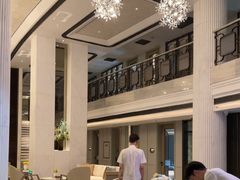 -浅深(世茂滨江精品店)
