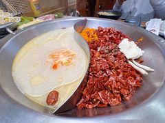 -沸炉重庆老火锅(军事博物馆店)