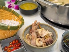 -喃喃椰·糟粕醋·椰子鸡火锅(七堡花园店)