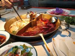 -小龙翻大江文化火锅(宽窄店)
