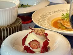 -弦月窗LUNETTE BY AMANDA(复兴路店)