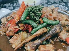 -八两八金·莱芜特色炒鸡(市南漳浦路店)