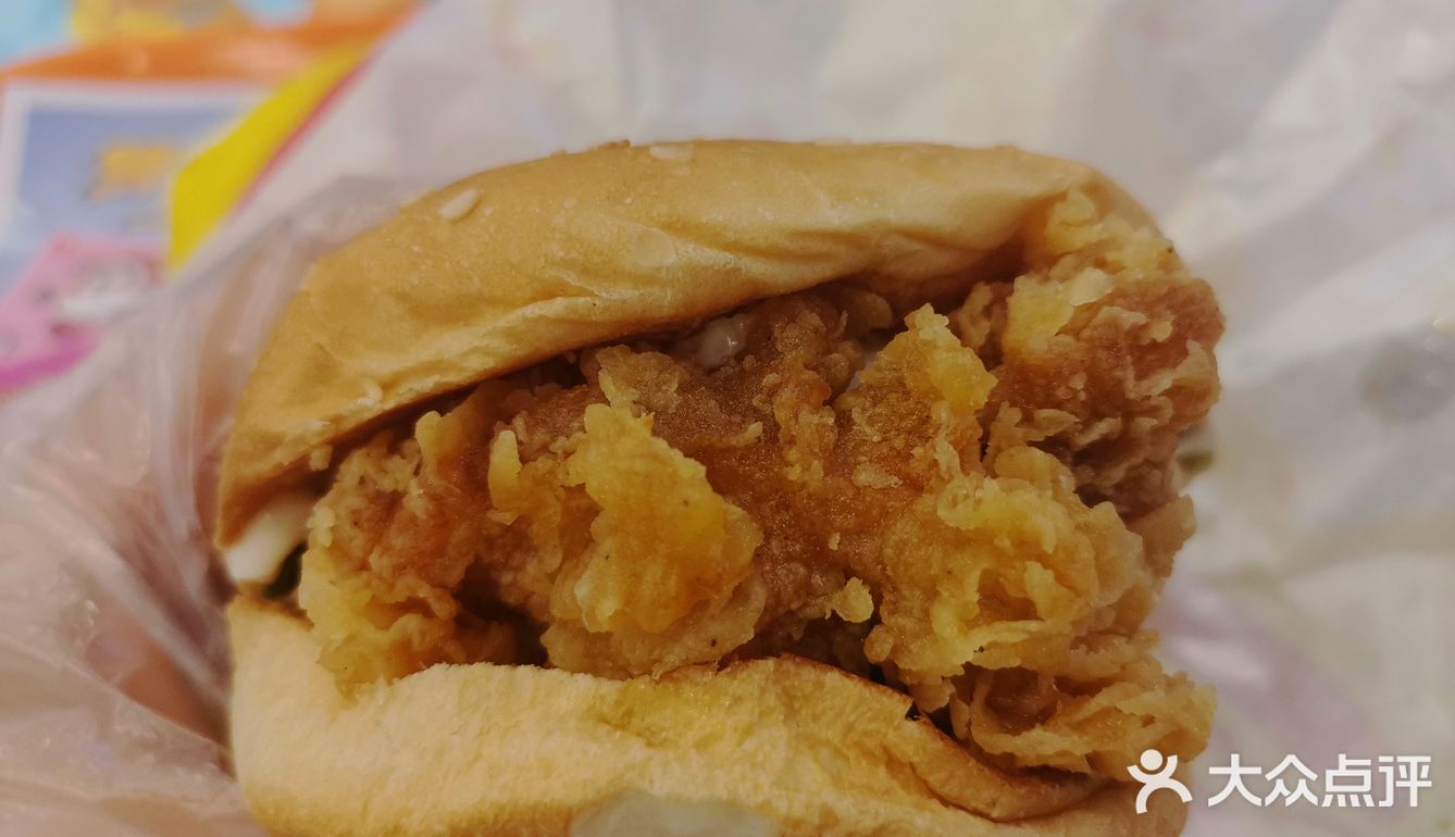 享哆味周三汉堡日好吃不贵