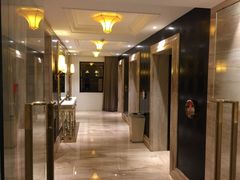 -永恒朗悦酒店(广西大学地铁站大学东路万达广场店)