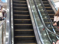 -兴旺欧韩城(上海兴旺国际服饰城店)