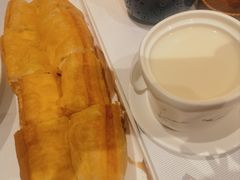 大油条拼豆浆-天瑞轩·粤菜餐厅