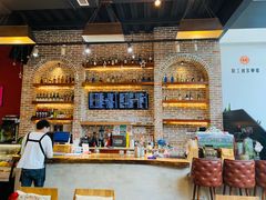 -桉树林A coffee 森林餐厅(三圣乡店)