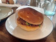 手撕猪肉汉堡-RAC BAR(安福路店)