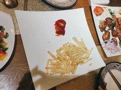 -迪拜杭州风味音乐餐厅(杭州首店 湖滨步行街店)