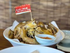 -头上红煨盐鸡·非遗院子餐厅