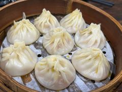 -莱莱小笼·乔艾