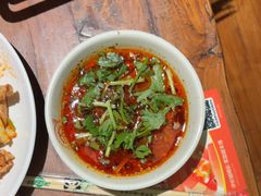 -万记麻辣烫国展总店