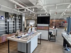 -瑞司视光眼镜·蔡司战略合作眼镜店(新街口店)