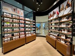 -Laderach 莱德拉(上海环贸iapm店)