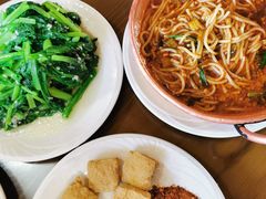 铜锅米线-88号小吃店·经典云南菜·地道纳西美食