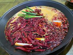 -黄潇洒老火锅(九眼桥宏济巷店)
