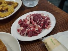 -牛满溢·自助潮汕鲜牛肉火锅(龙汇路店)