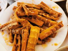 -老鼎万春卤菜(五代传承创始老店)