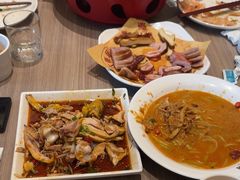 -六泰居·尔滨地标·东北菜(泰山路店)