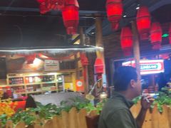 -老滇山寨•云南特色菜•地方菜•民族风情歌舞表演(金碧店)