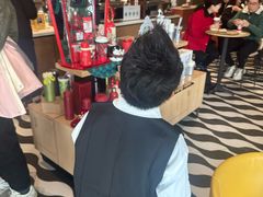 -星巴克臻选(莘庄仲盛店)